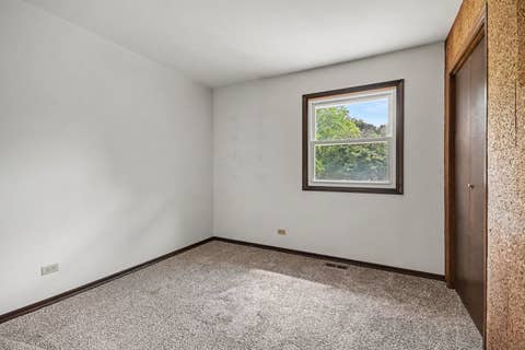Tiny photo for 101 S Lancaster Drive, Bolingbrook, IL 60440 (MLS # 12727199)