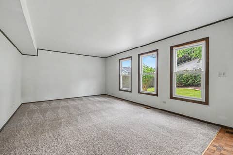 Tiny photo for 101 S Lancaster Drive, Bolingbrook, IL 60440 (MLS # 12727199)