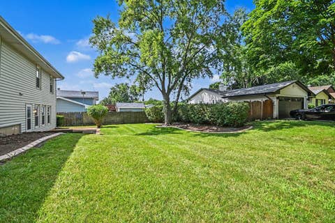 Tiny photo for 101 S Lancaster Drive, Bolingbrook, IL 60440 (MLS # 12727199)