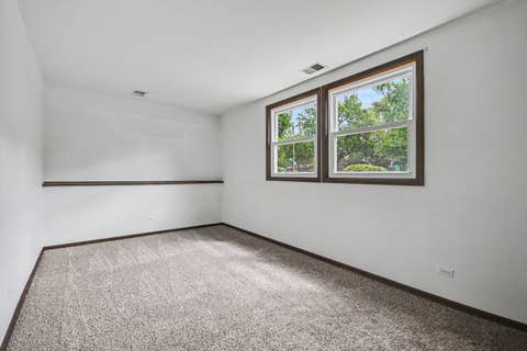 Tiny photo for 101 S Lancaster Drive, Bolingbrook, IL 60440 (MLS # 12727199)