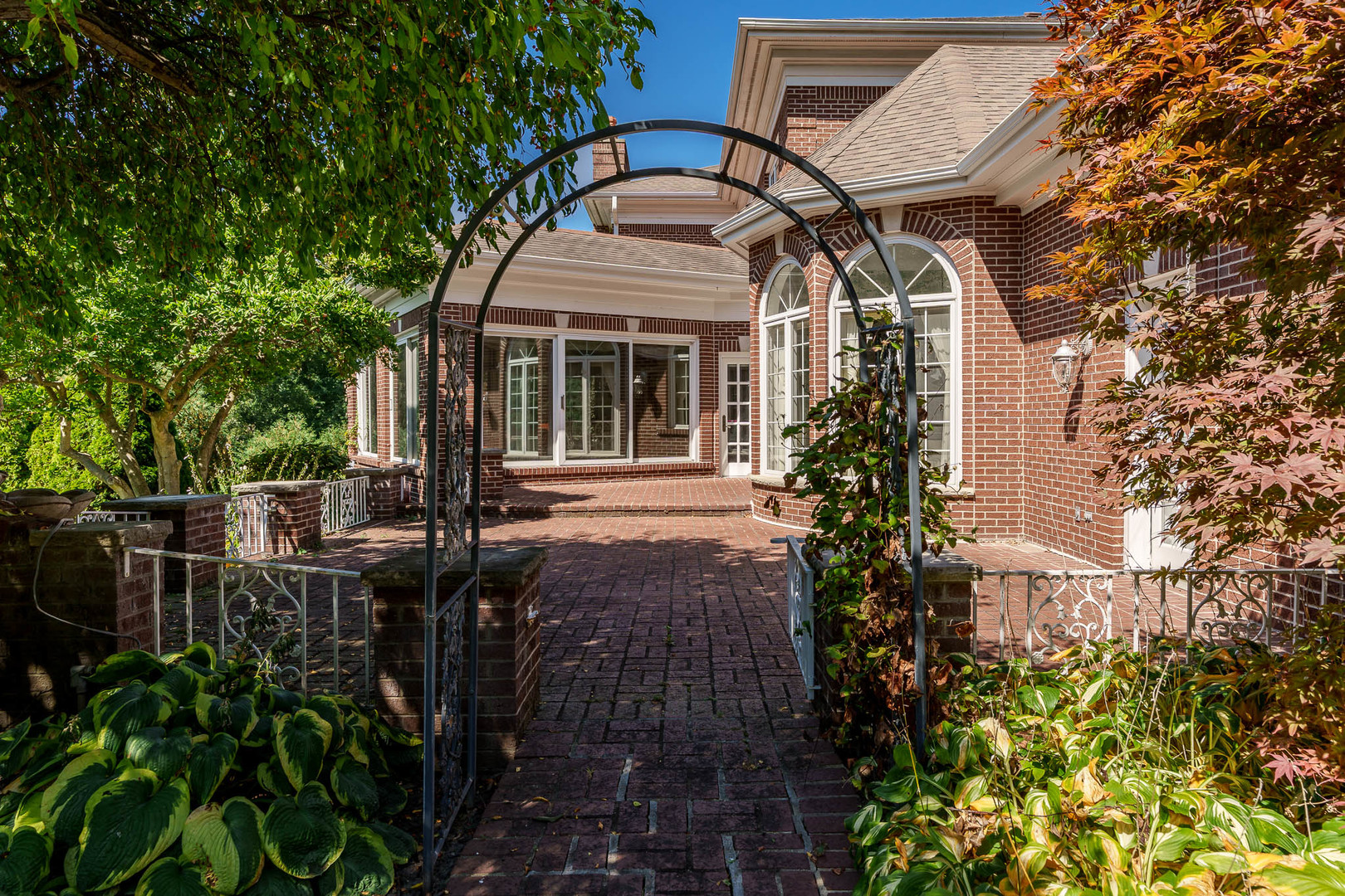 Rockford, Illinois 61107, United States, 4 Bedrooms Bedrooms, ,5 BathroomsBathrooms,Residential,Active,220835