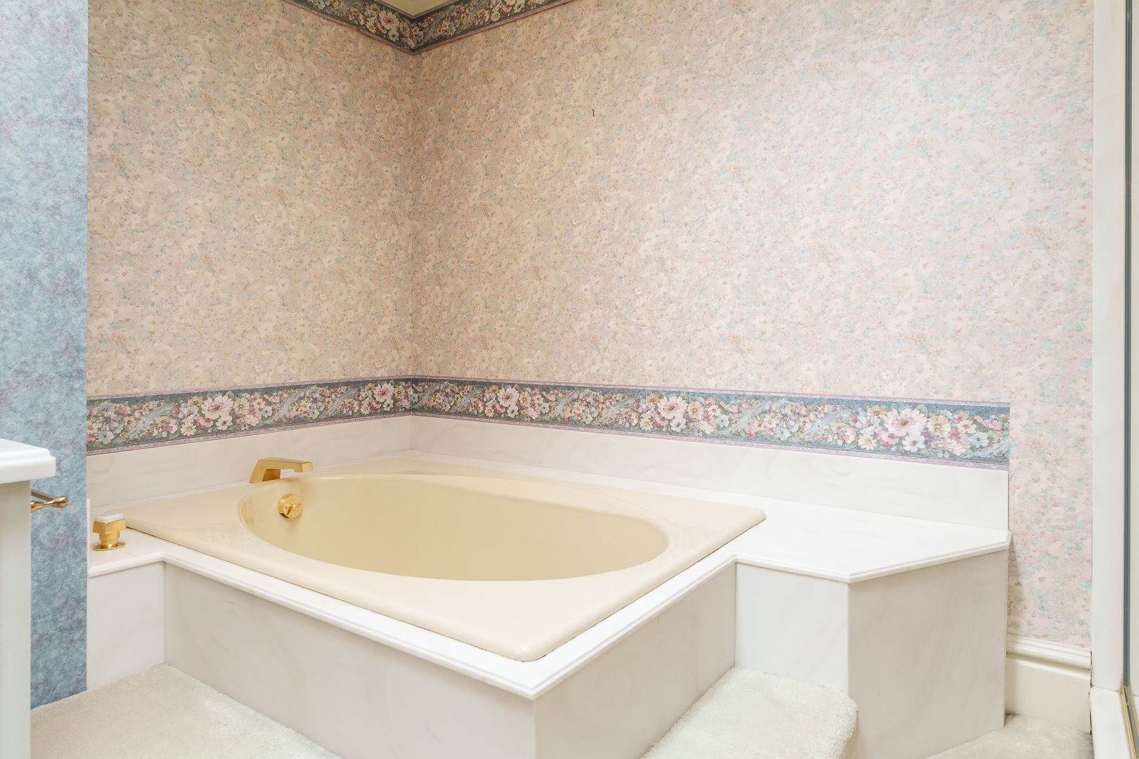 Rockford, Illinois 61107, United States, 4 Bedrooms Bedrooms, ,5 BathroomsBathrooms,Residential,Active,220835