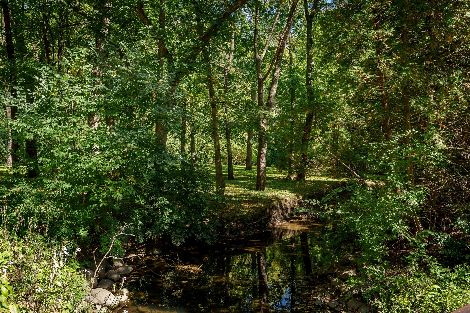 Rockford, Illinois 61107, United States, 4 Bedrooms Bedrooms, ,5 BathroomsBathrooms,Residential,Active,220835