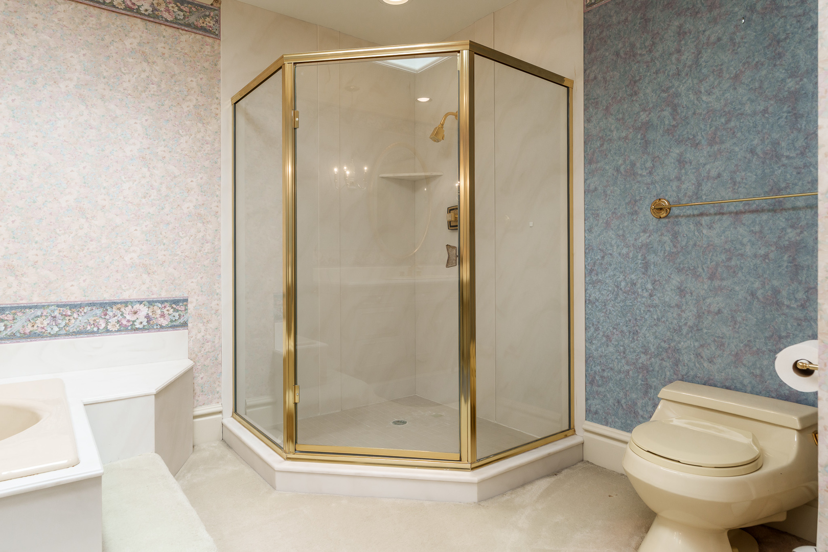 Rockford, Illinois 61107, United States, 4 Bedrooms Bedrooms, ,5 BathroomsBathrooms,Residential,Active,220835