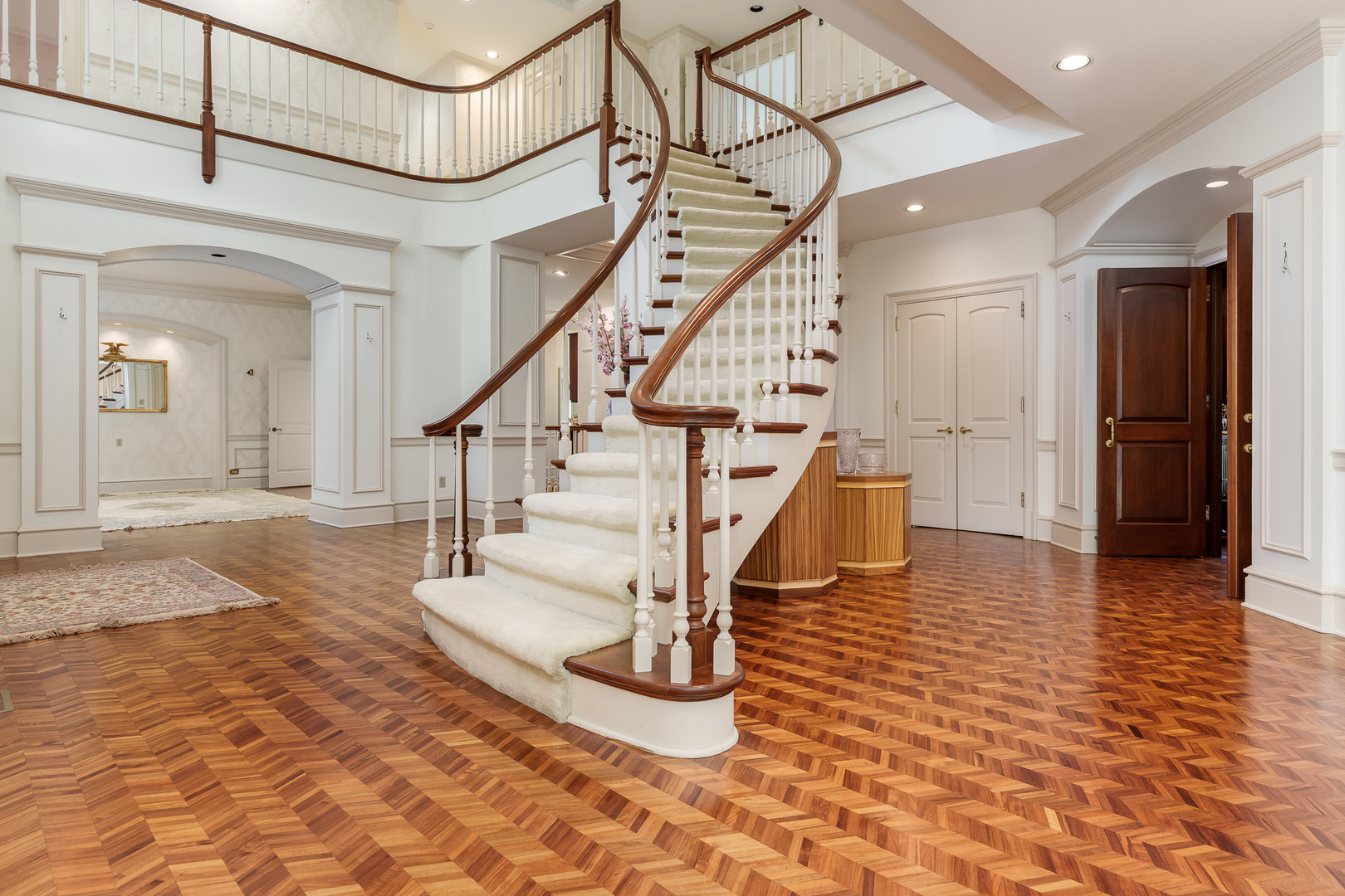 Rockford, Illinois 61107, United States, 4 Bedrooms Bedrooms, ,5 BathroomsBathrooms,Residential,Active,220835