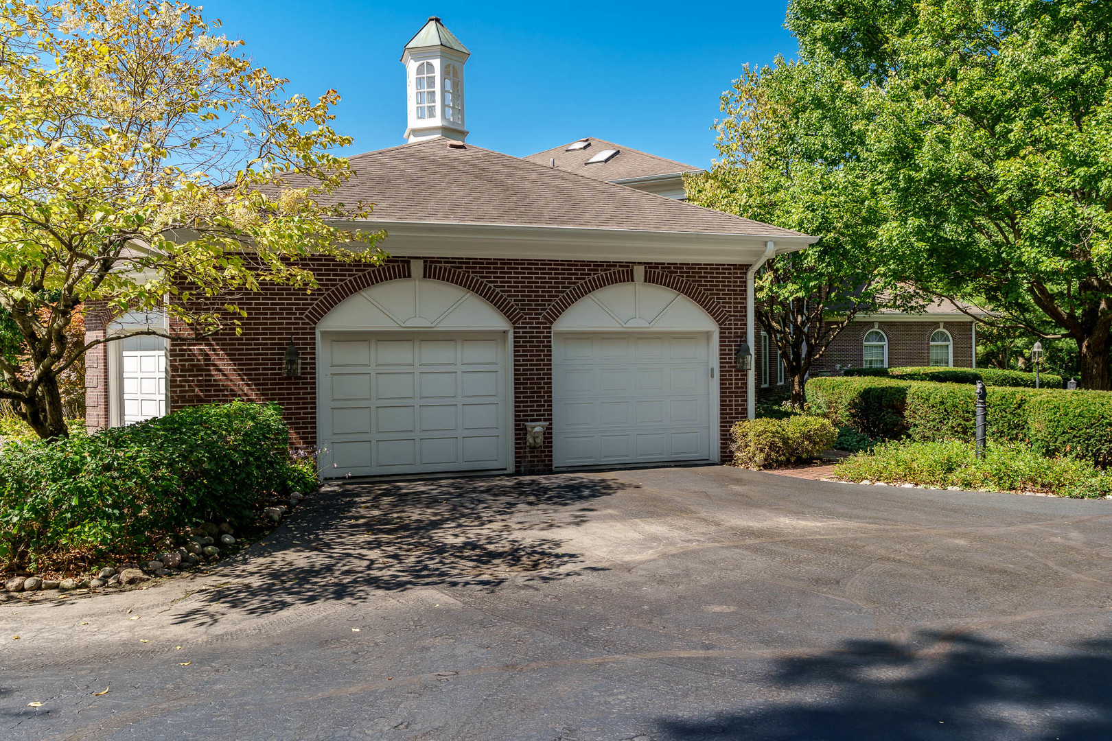 Rockford, Illinois 61107, United States, 4 Bedrooms Bedrooms, ,5 BathroomsBathrooms,Residential,Active,220835