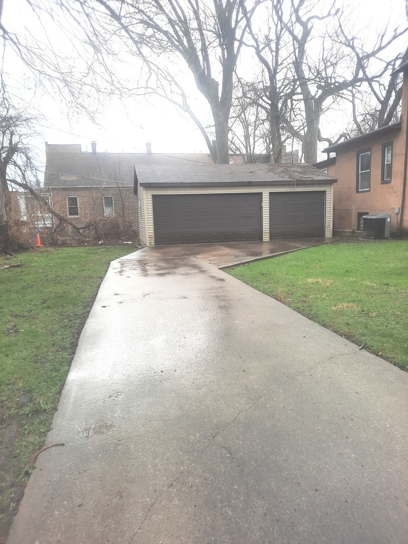 2665 E 77th Street
