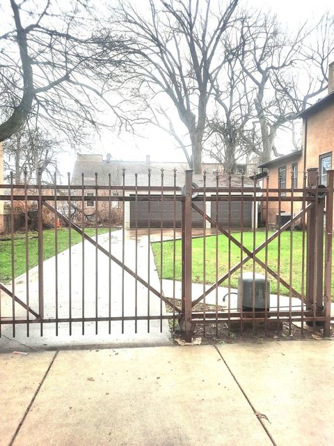 Tiny photo for 2665 E 77th Street, Chicago, IL 60649 (MLS # 12612355)