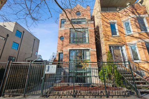 Photo of 1932 W Crystal Street #1, Chicago, IL 60622 (MLS # 12580714)