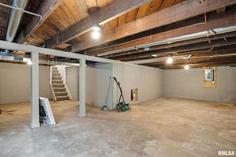 Tiny photo for 300 S 14TH Street, Le Claire, IA 52753 (MLS # QC4269578)