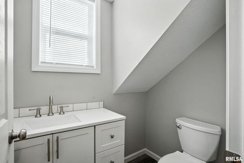 Tiny photo for 300 S 14TH Street, Le Claire, IA 52753 (MLS # QC4269578)