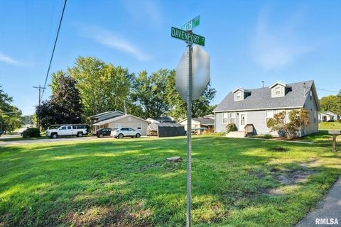 Tiny photo for 300 S 14TH Street, Le Claire, IA 52753 (MLS # QC4269578)