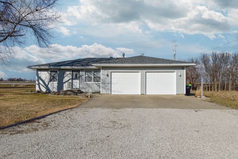 Tiny photo for 1017 FLORENCE Avenue, Chenoa, IL 61726 (MLS # 12555273)