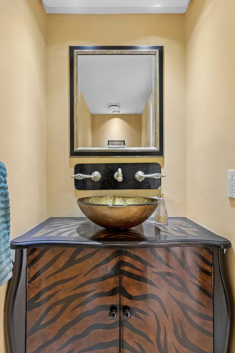 Tiny photo for 1480 Fairfax Lane #1480, Buffalo Grove, IL 60089 (MLS # 12590942)