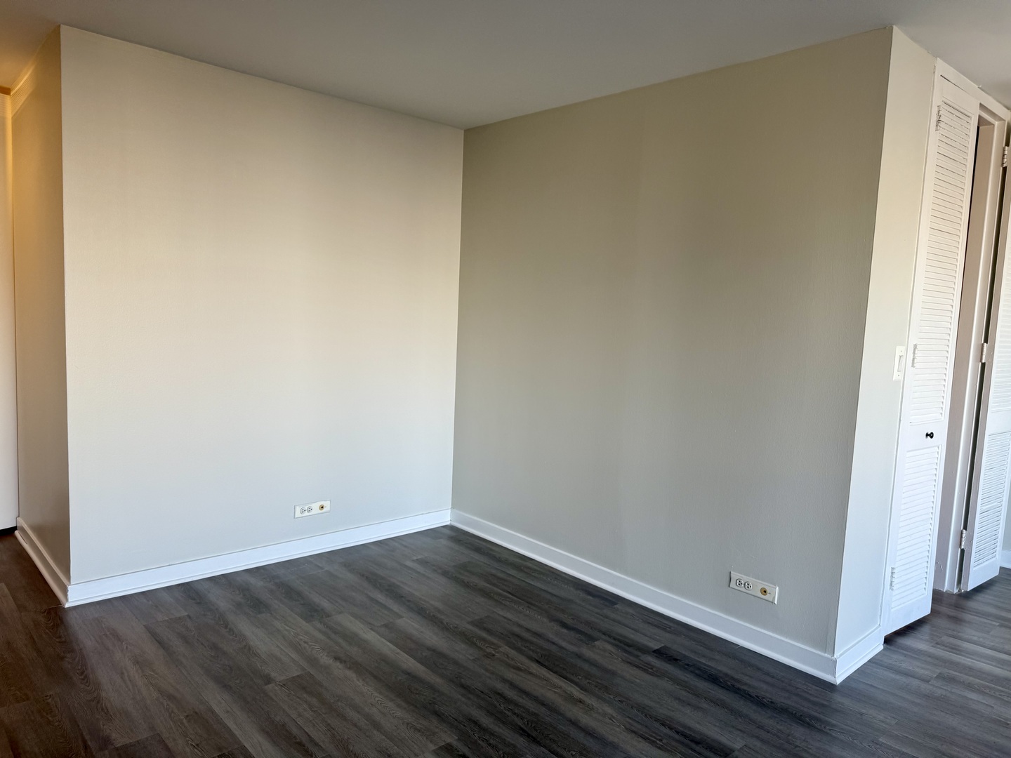 655 W Irving Park Road 1108