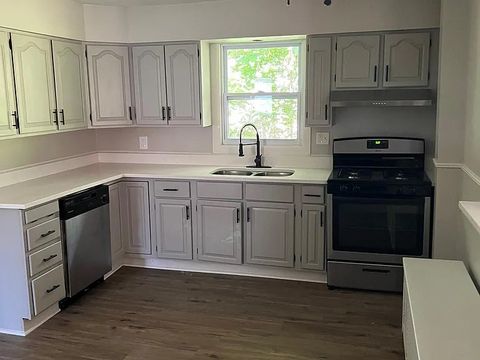 Tiny photo for 330 Park Avenue, Cary, IL 60013 (MLS # 12474880)