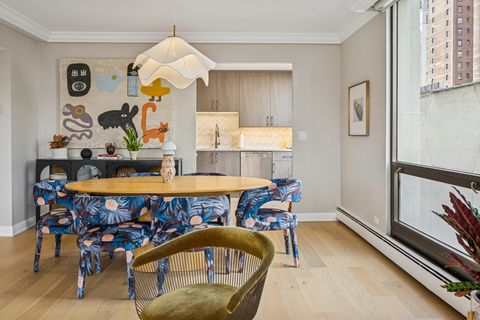 Tiny photo for 100 E Bellevue Place #5E, Chicago, IL 60611 (MLS # 12491119)