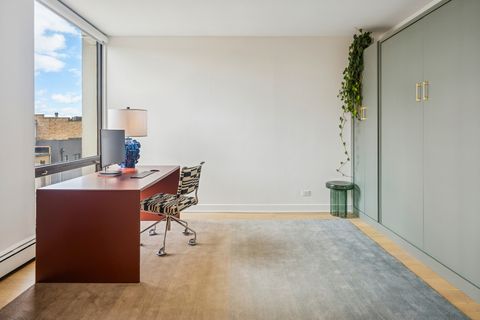 Tiny photo for 100 E Bellevue Place #5E, Chicago, IL 60611 (MLS # 12491119)