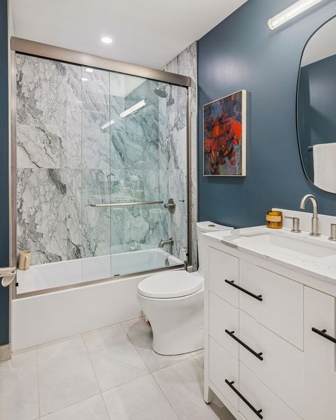 Tiny photo for 100 E Bellevue Place #5E, Chicago, IL 60611 (MLS # 12491119)