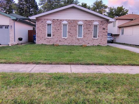 Photo of 2736 E Goodrich Avenue E, Burnham, IL 60633 (MLS # 12477319)