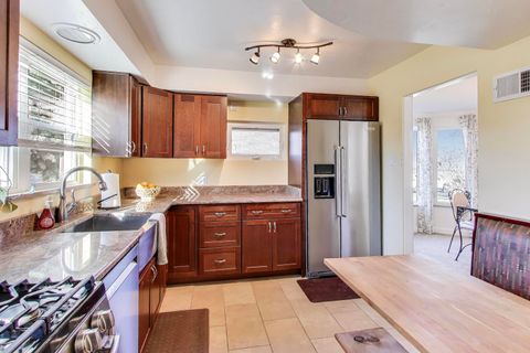 Tiny photo for 108 Beverly Place, Munster, IN 46321 (MLS # 12585006)