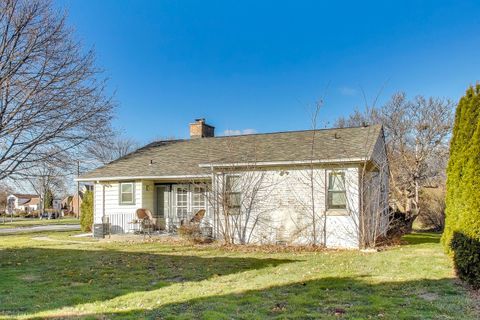 Tiny photo for 108 Beverly Place, Munster, IN 46321 (MLS # 12585006)