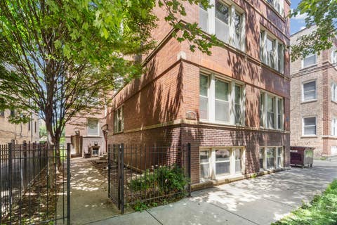 Tiny photo for 1918 W Cullom Avenue #G, Chicago, IL 60613 (MLS # 12720343)