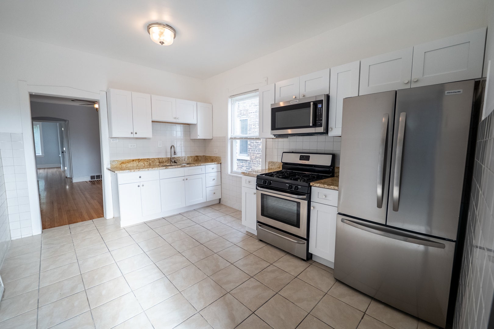 1640 N Linder Avenue 2 - Photo 2