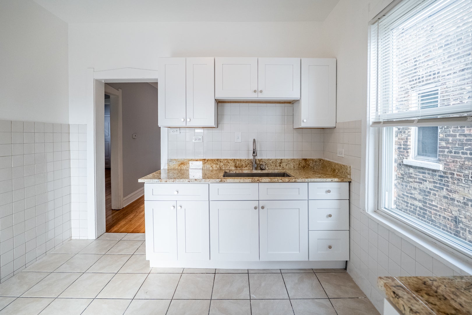 1640 N Linder Avenue 2 - Photo 4