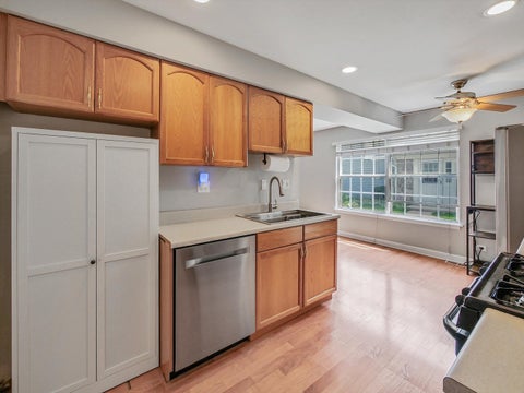 Tiny photo for 1546 Timber Trail #1546, Wheaton, IL 60189 (MLS # 12756091)