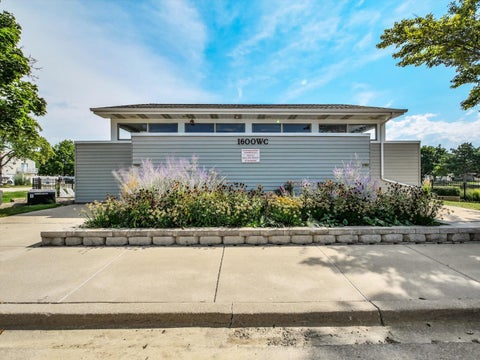 Tiny photo for 1546 Timber Trail #1546, Wheaton, IL 60189 (MLS # 12756091)