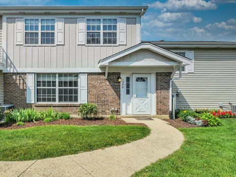 Photo of 1546 Timber Trail #1546, Wheaton, IL 60189 (MLS # 12756091)