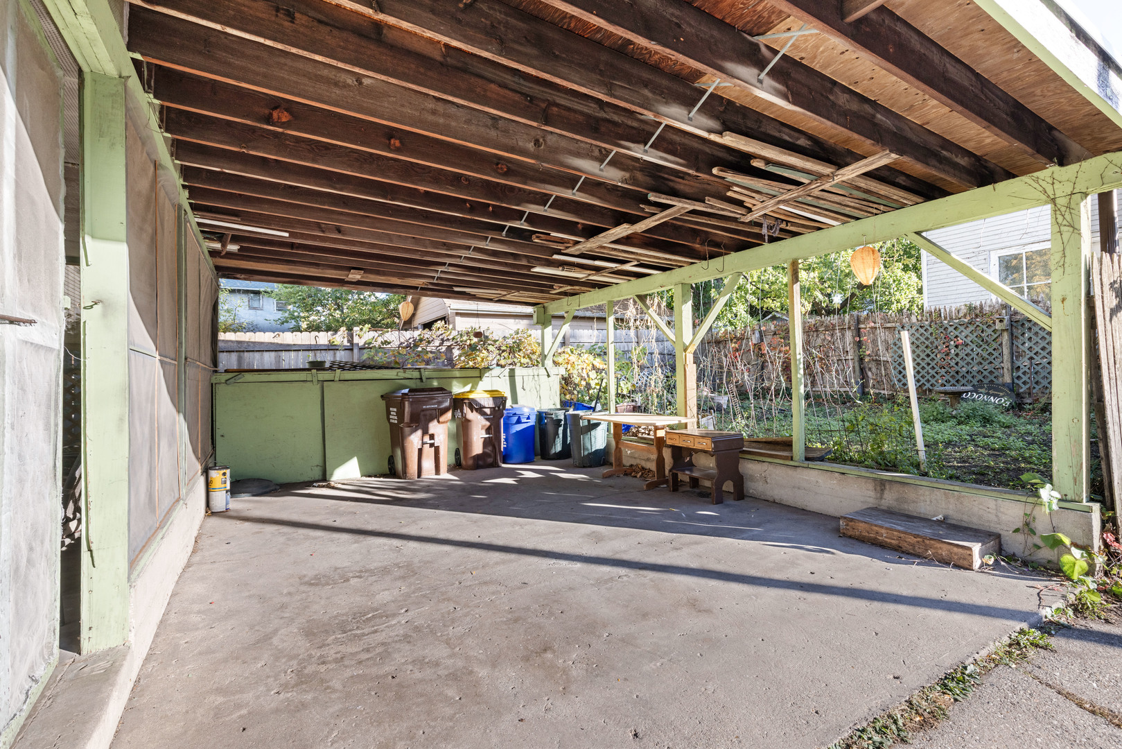 1313 Benton Street