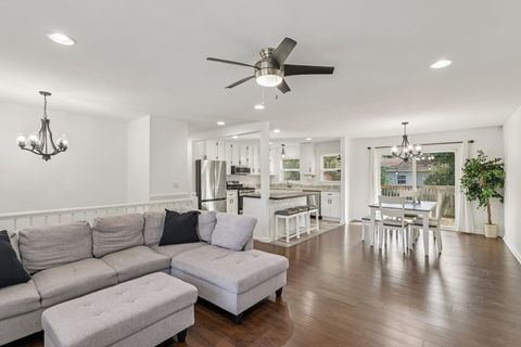 Tiny photo for 617 Arnold Avenue, Streamwood, IL 60107 (MLS # 12480060)