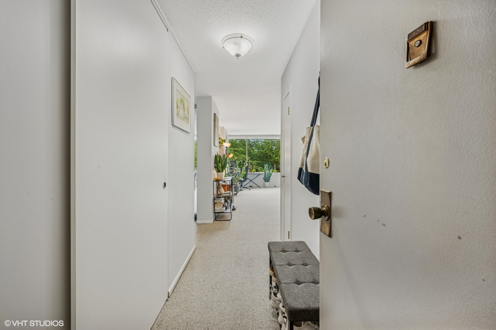 2728 N Hampden Court 401