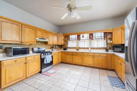 Tiny photo for 532 7th Street, Lasalle, IL 61301 (MLS # 12546066)