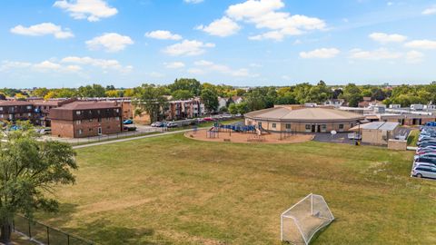 Tiny photo for 1813 W Pheasant Trail, Mount Prospect, IL 60056 (MLS # 12503396)