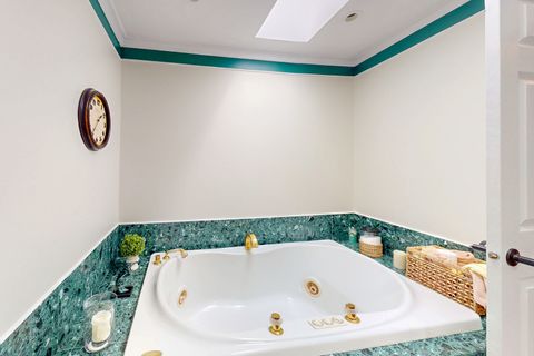 Tiny photo for 1065 N Jamey Lane, Addison, IL 60101 (MLS # 12512694)