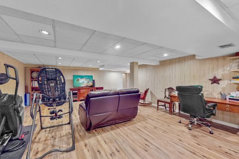 Tiny photo for 1065 N Jamey Lane, Addison, IL 60101 (MLS # 12512694)