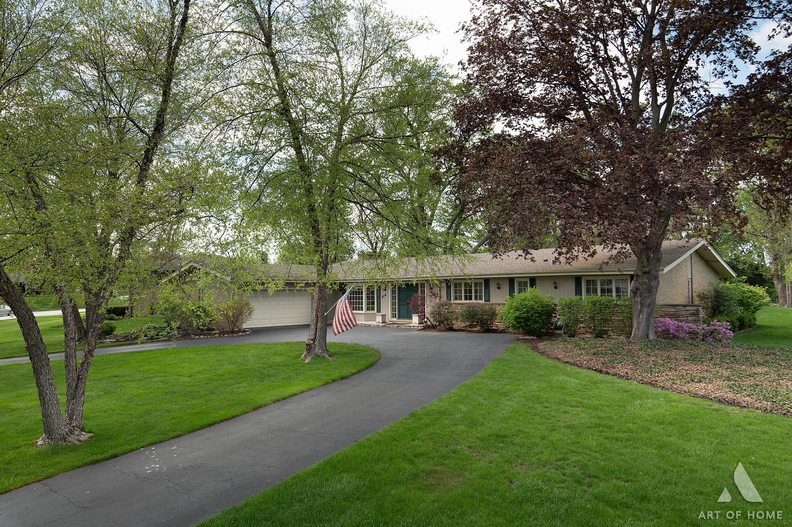 304 S Circle Drive