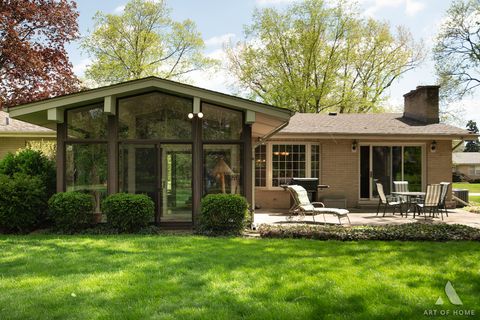 Tiny photo for 304 S Circle Drive, Palatine, IL 60067 (MLS # 12633579)