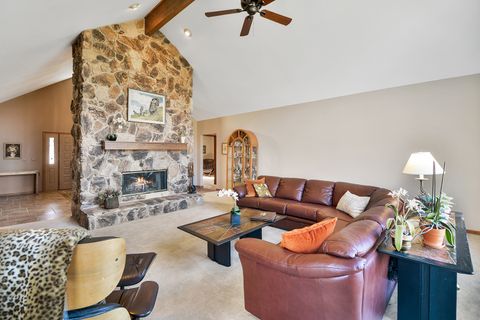 Tiny photo for 21 N Highview Circle, Hawthorn Woods, IL 60047 (MLS # 12588058)