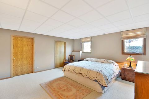 Tiny photo for 21 N Highview Circle, Hawthorn Woods, IL 60047 (MLS # 12588058)