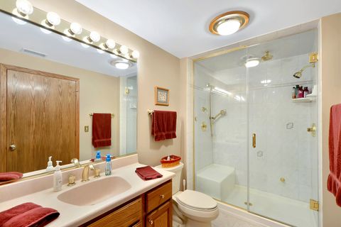 Tiny photo for 21 N Highview Circle, Hawthorn Woods, IL 60047 (MLS # 12588058)