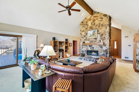 Tiny photo for 21 N Highview Circle, Hawthorn Woods, IL 60047 (MLS # 12588058)