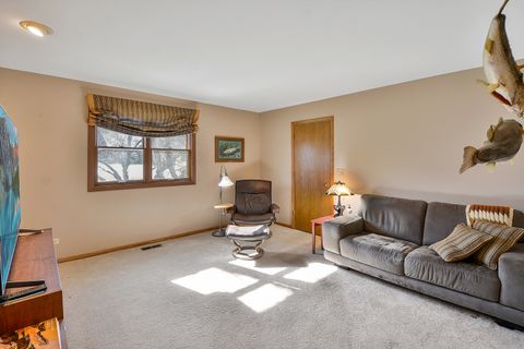 Tiny photo for 21 N Highview Circle, Hawthorn Woods, IL 60047 (MLS # 12588058)