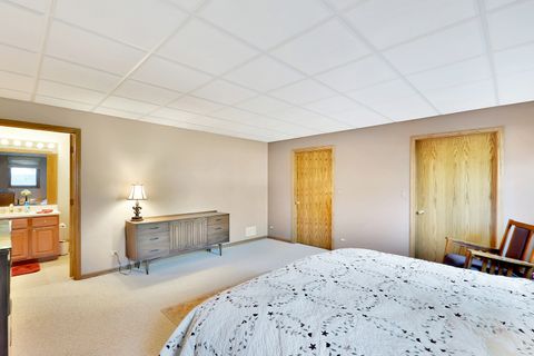 Tiny photo for 21 N Highview Circle, Hawthorn Woods, IL 60047 (MLS # 12588058)