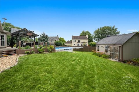 Tiny photo for 313 Carrie Court, North Aurora, IL 60542 (MLS # 12566297)