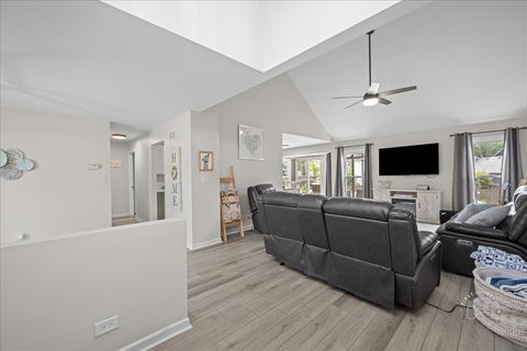 Tiny photo for 313 Carrie Court, North Aurora, IL 60542 (MLS # 12566297)