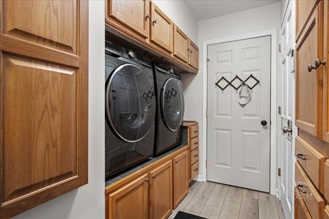 Tiny photo for 313 Carrie Court, North Aurora, IL 60542 (MLS # 12566297)